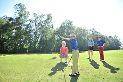 목표지점 선정과 관련해 코치와 의견을 나누고 있는 교육생