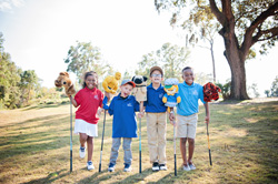 비록 피부색이 달라도 서로 하나되어 상호 존중하며 예의를 지키는 교육생들